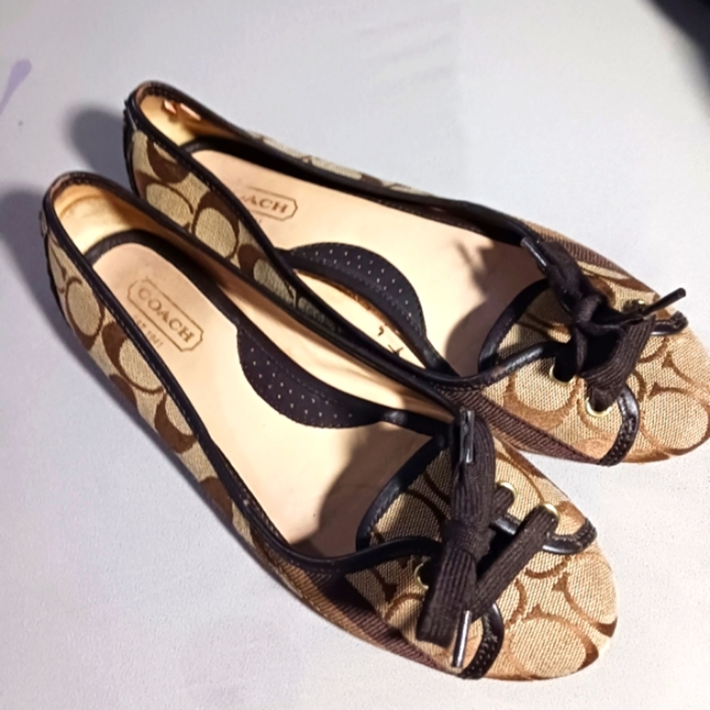 Coach women's flats